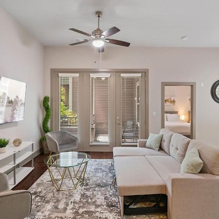 Grand Luxury Premium Vaulted Ceilings Appartement Woodbridge Buitenkant foto