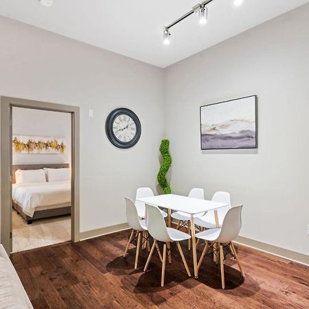 Grand Luxury Premium Vaulted Ceilings Appartement Woodbridge Buitenkant foto