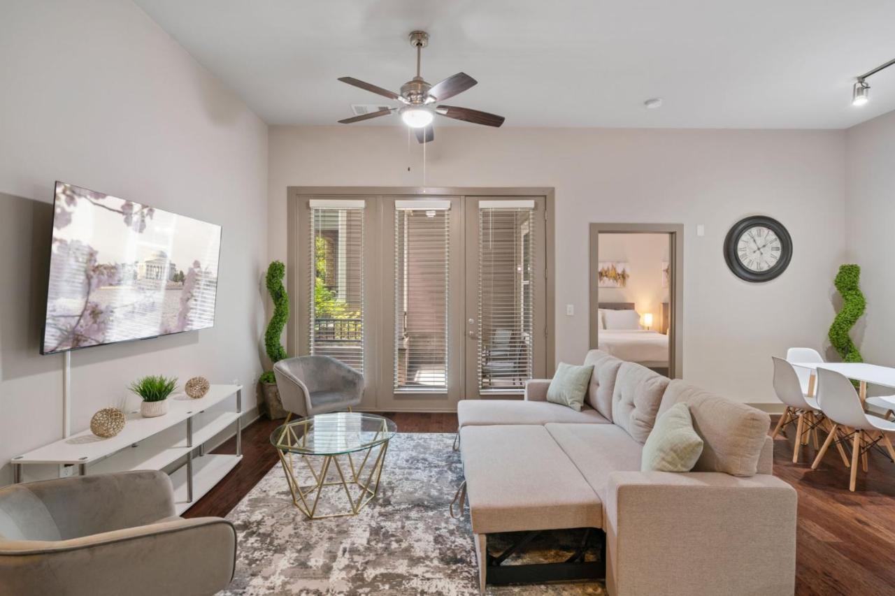 Grand Luxury Premium Vaulted Ceilings Appartement Woodbridge Buitenkant foto