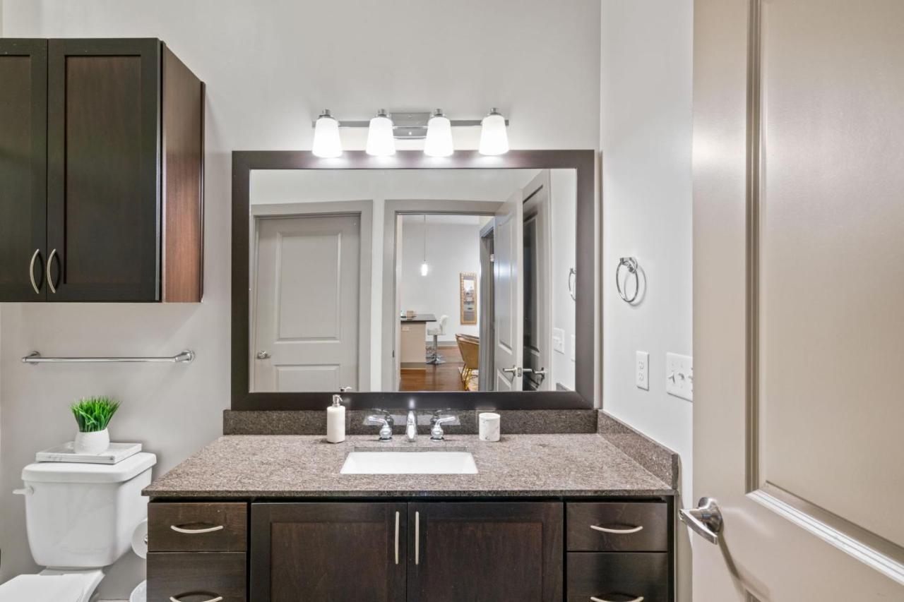 Grand Luxury Premium Vaulted Ceilings Appartement Woodbridge Buitenkant foto
