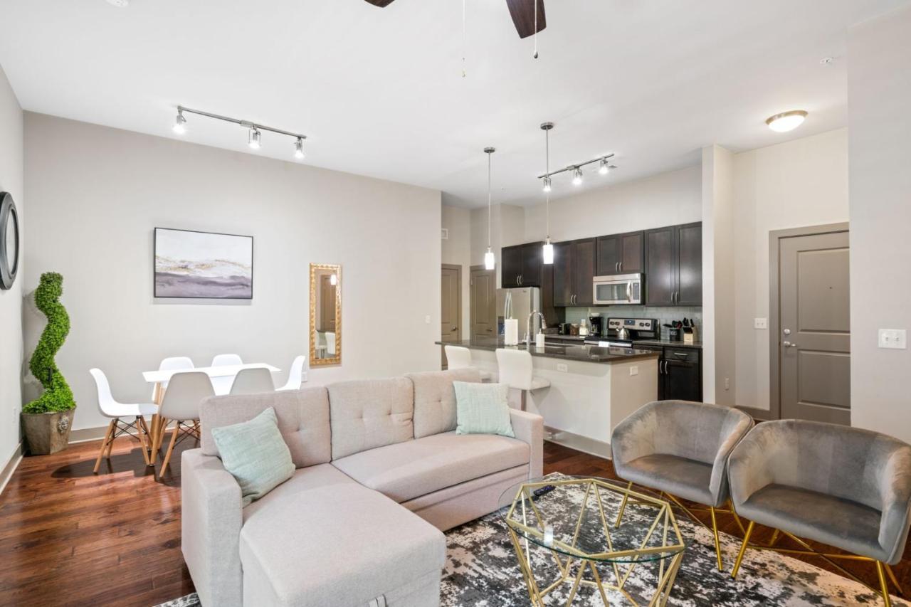 Grand Luxury Premium Vaulted Ceilings Appartement Woodbridge Buitenkant foto